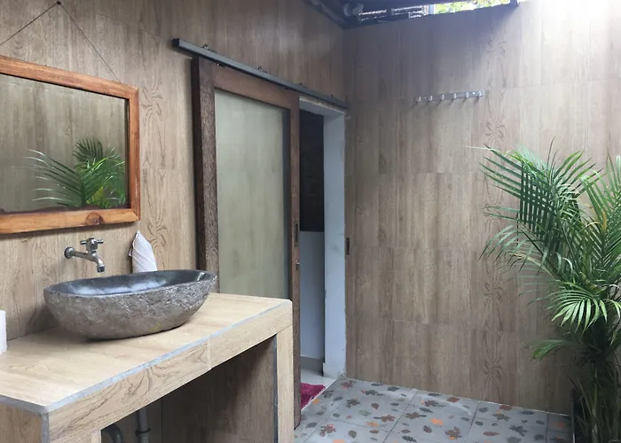 Bintang 3* Sakti